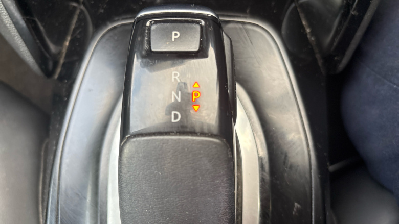 Peugeot 208 1.2 PureTech 100 Allure 5dr EAT8 Petrol Hatchback